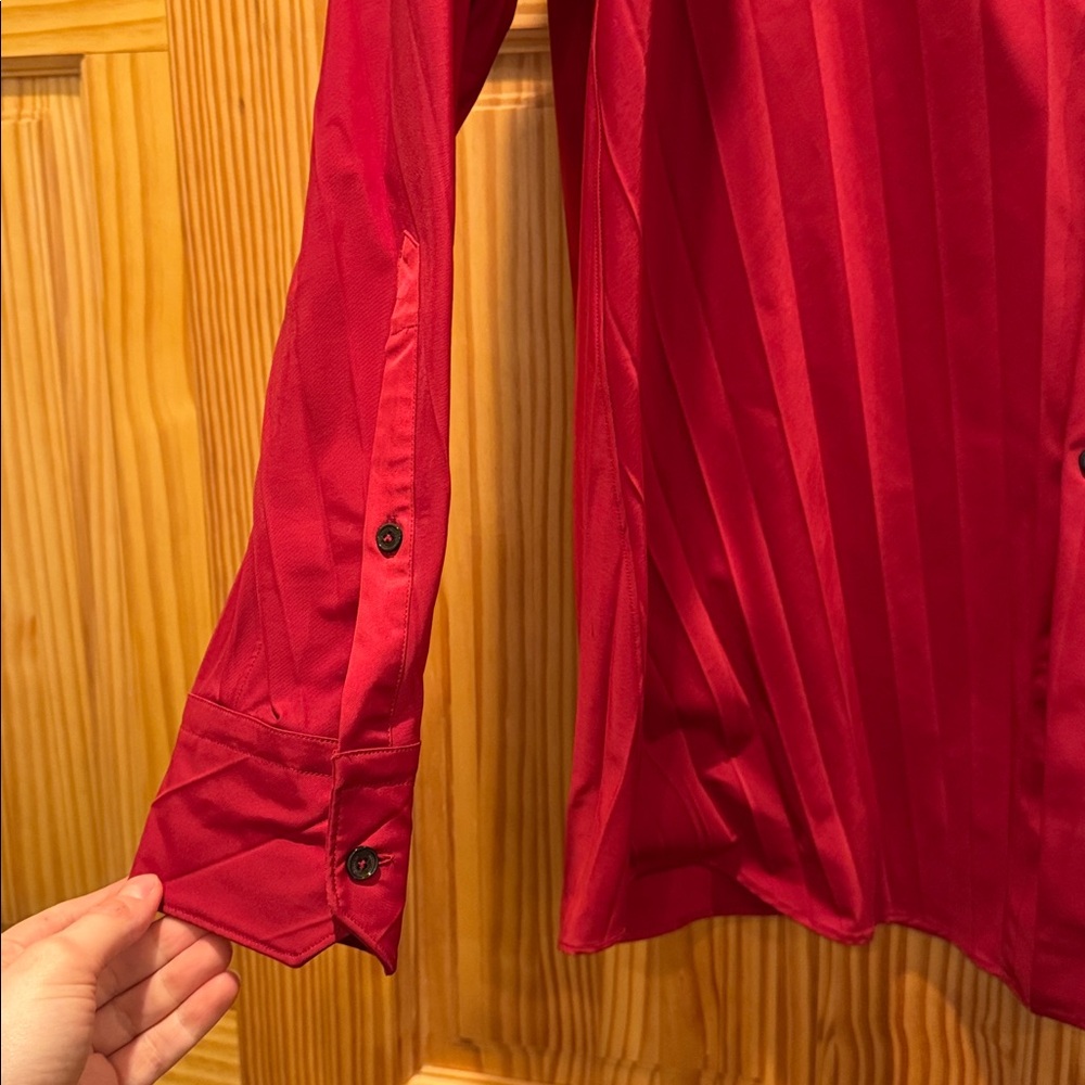 Valentino Spa Pleated Red Dress Shirt IT 39 - Picture 3 of 6